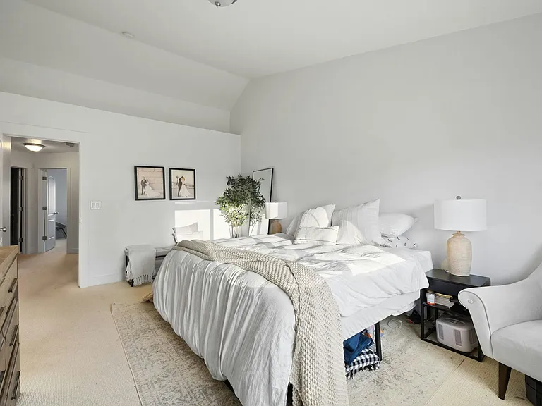 2657 N Elm Dr — Photo 18