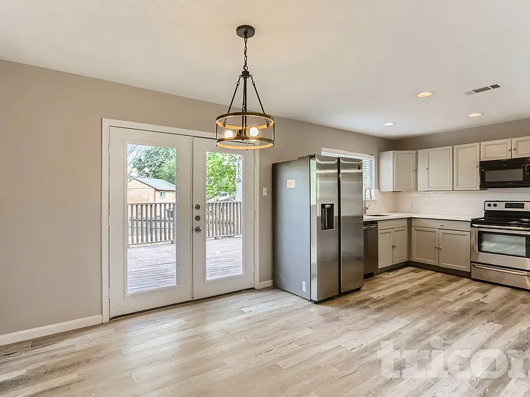 1702 Floyd Rd — Photo 10