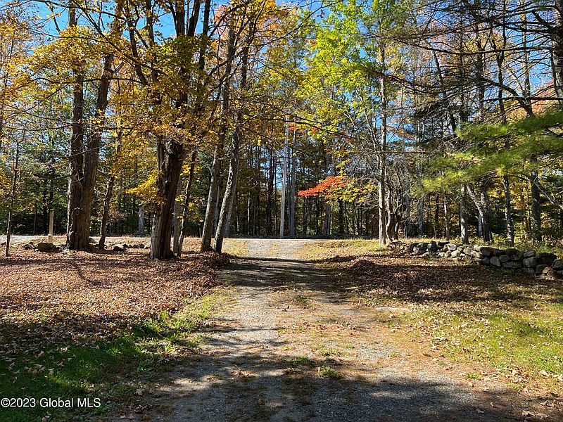 4th image of 59 Sinclair Road
