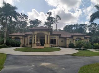 4272 Pine Ridge Rd, Naples, FL 34116