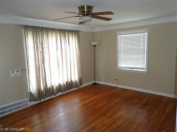 3rd image of 1277 Eastwood Ave