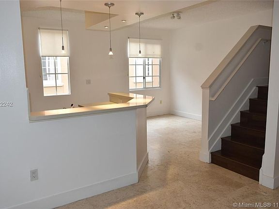 3rd image of 2961 NE 185th St APT 1603