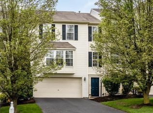 1129 Linden Vue Dr, Canonsburg, PA 15317