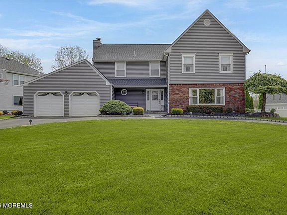 2nd image of 29 Nashua Drive