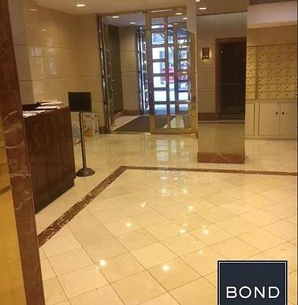 5th image of 210 E 47th St APT 5F