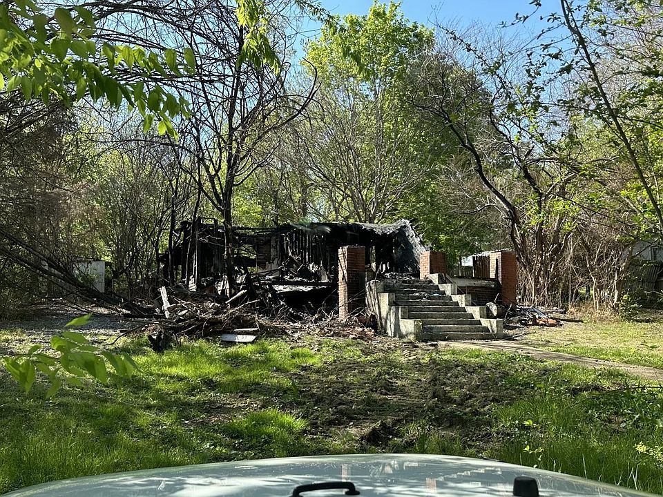 2nd image of 306 Louisiana Ave
