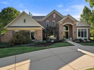 4 Rutherford Ln, Saint Louis, MO 63131