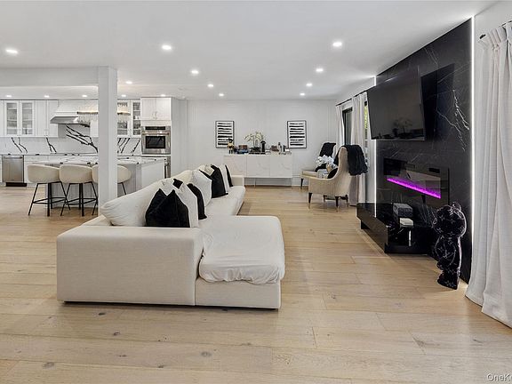 3rd image of 24 Chestnut Lane