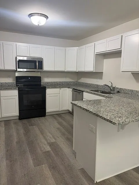 1 Barrington Way — Photo 2