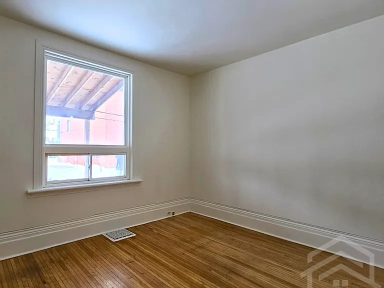 358 Glebe St #1 — Photo 5