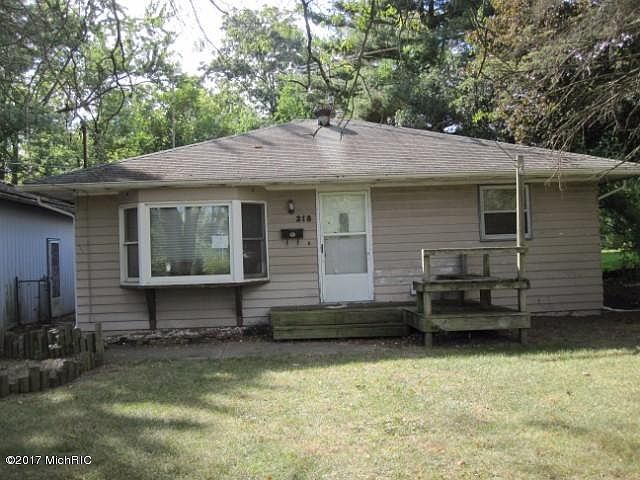 1st image of 218 Taft St