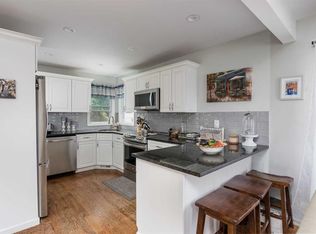 63 Crestwood Blvd, Farmingdale, NY 11735