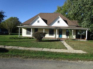 222 E 2nd St, Green City, MO 63545