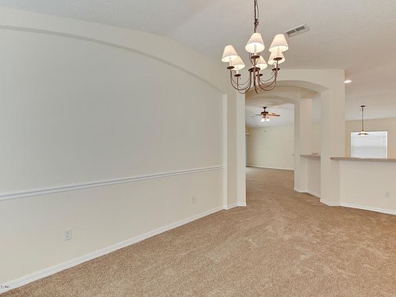 5th image of 2457 Winchester Ln
