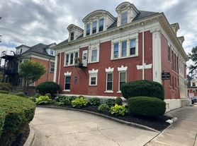 282 Summer St