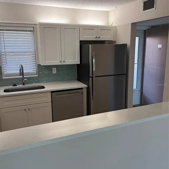 7405 Bay Island Dr S #120 — Photo 9