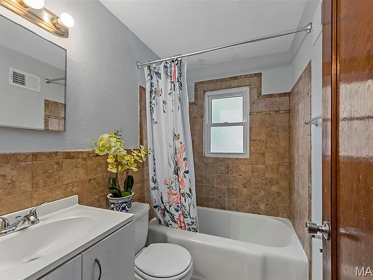3319 Eminence Blvd — Photo 23