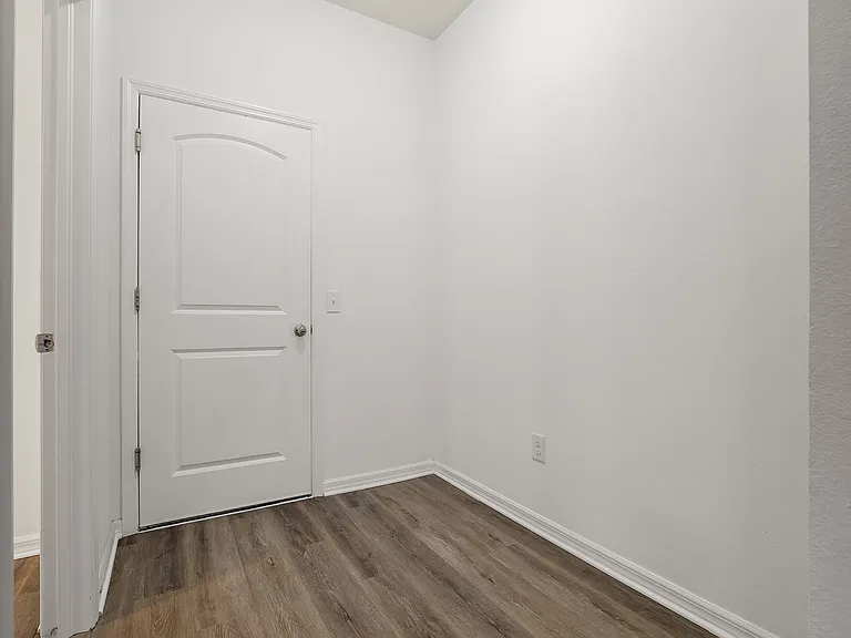 12124 Lake Blvd — Photo 17