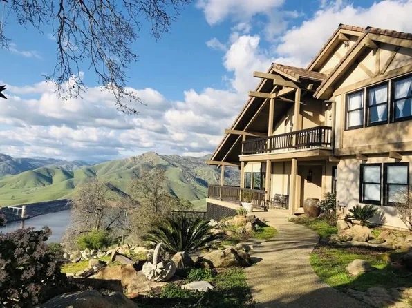 34455 Sierra Dr, Lemon Cove, CA 93244