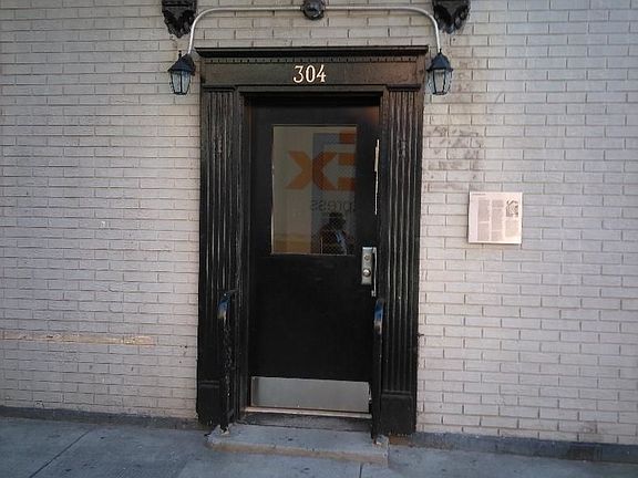 5th image of 304 W 10th St APT 1B