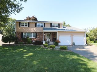 6 Hampshire Pl, Cromwell, CT 06416