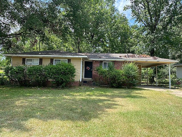 1st image of 2871 Lakewood Dr