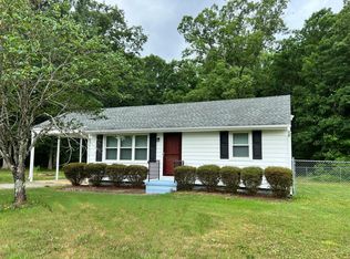 6110 White Oak Rd, Sandston, VA 23150