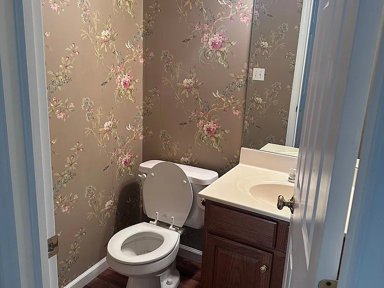 202 Amblewood Way — Photo 4