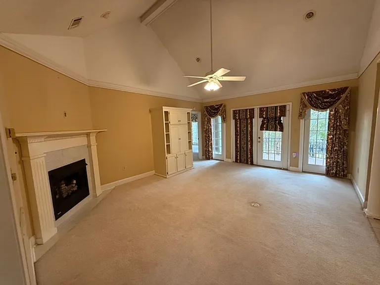 52 County Road 296 — Photo 2