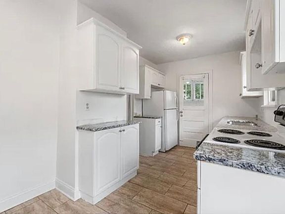 5th image of 5841 Harrison St
