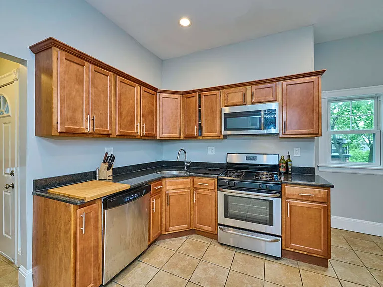 41 Highland Park Ave #1 — Photo 4
