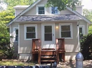 17 Hawkins Ave, Medford, NY 11763