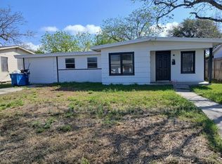 1506 Crosby St, Portland, TX 78374
