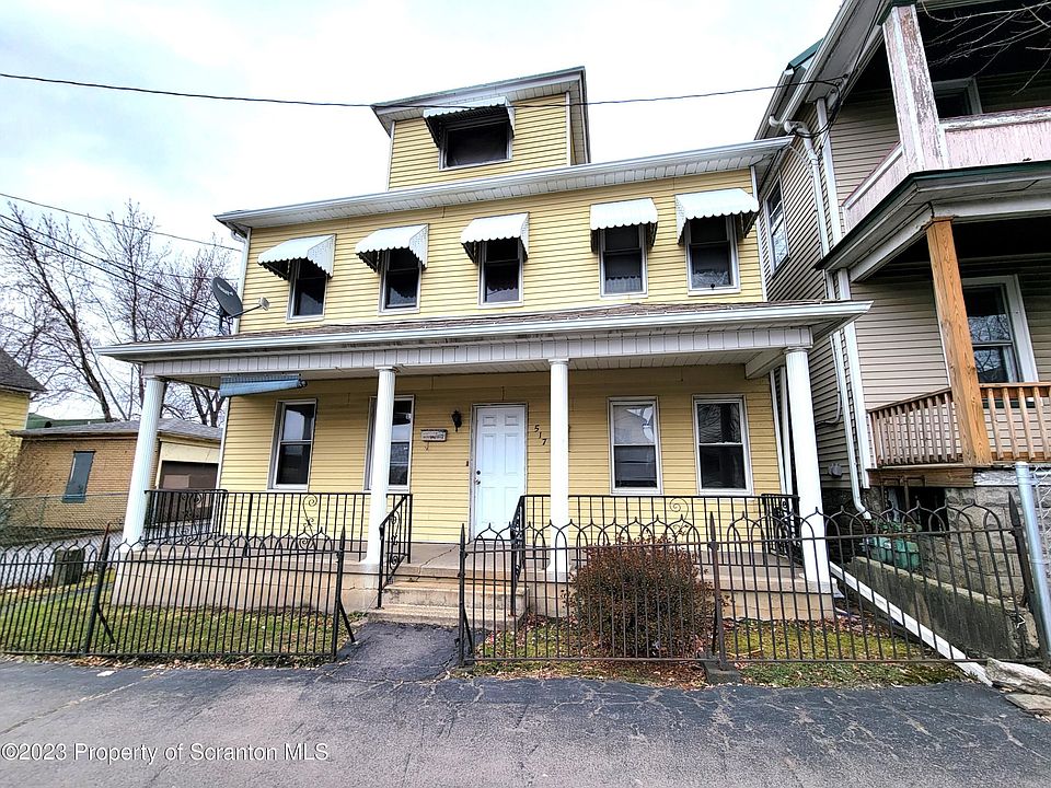 1st image of 517 Birch St Floor 1