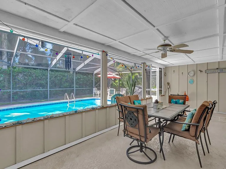 1045 Clipper Rd — Photo 23