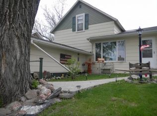 803 12th St, Eureka, SD 57437