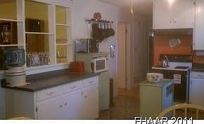 4th image of 302 S Willis St