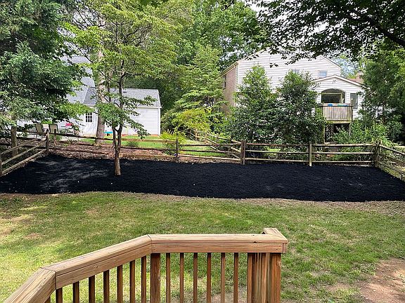 3rd image of 1410 Fallsmead Way