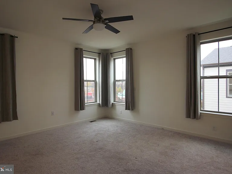 45942 Raven Ter — Photo 28