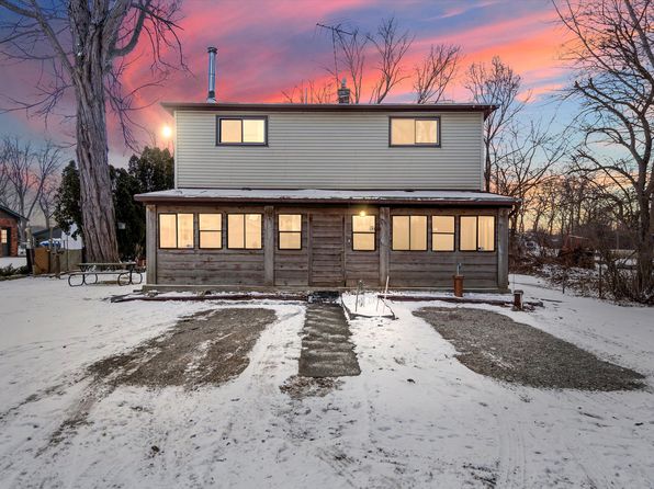 1397 N Channel Dr, Harsens Island, MI 48028