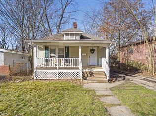 1204 Bellows St, Akron, OH 44301