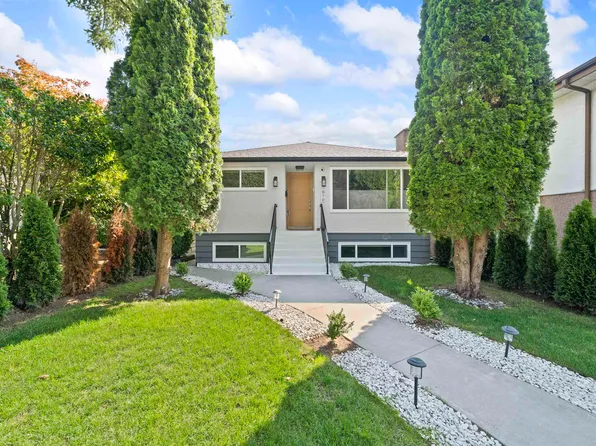 870 W 59th Ave, Vancouver, BC V6P 1X7