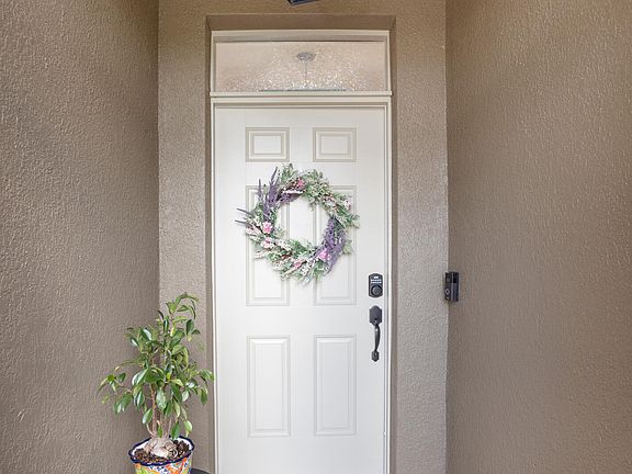 4th image of 4044 Caladium Cir