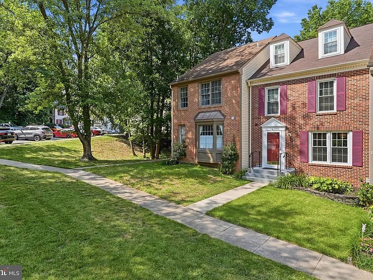 7691 Northern Oaks Ct — Photo 3