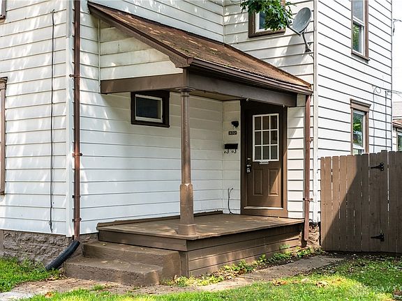 4th image of 1305 Schaeffer St