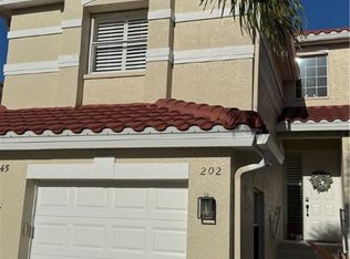 945 Eastham Way #H-202, Naples, FL 34104
