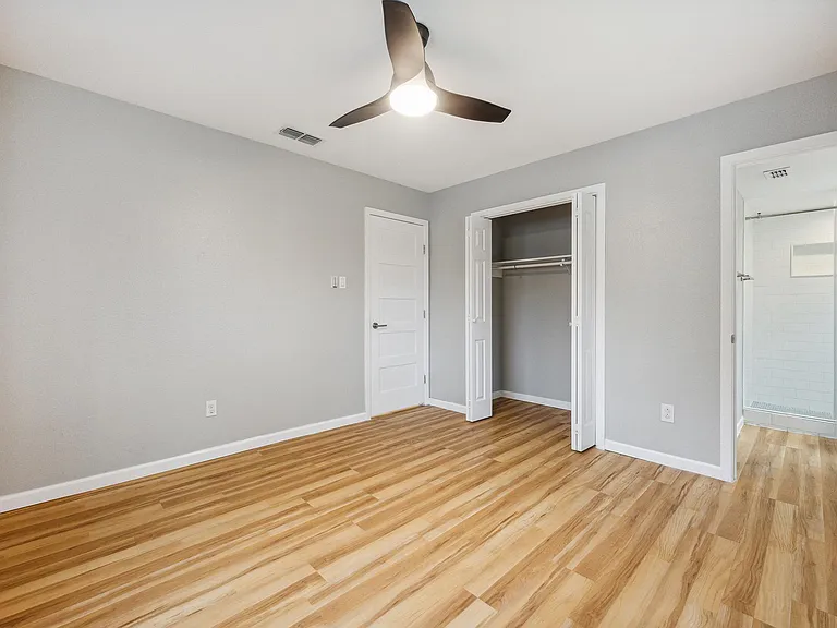 1111 Lawson Ln — Photo 8