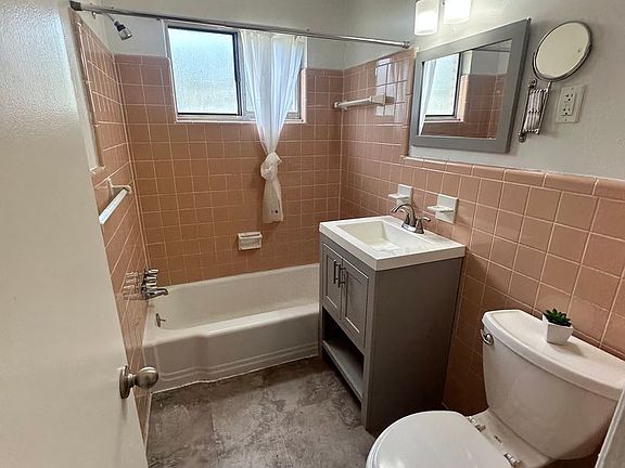5th image of 1570 Memorial Dr SE #B9