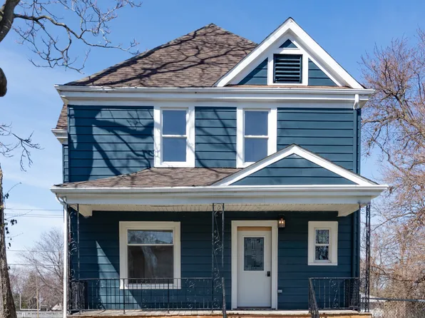 900 N 8th Ave, Maywood, IL 60153