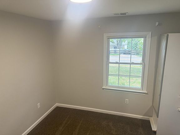 4th image of 7735 Lisle Ave